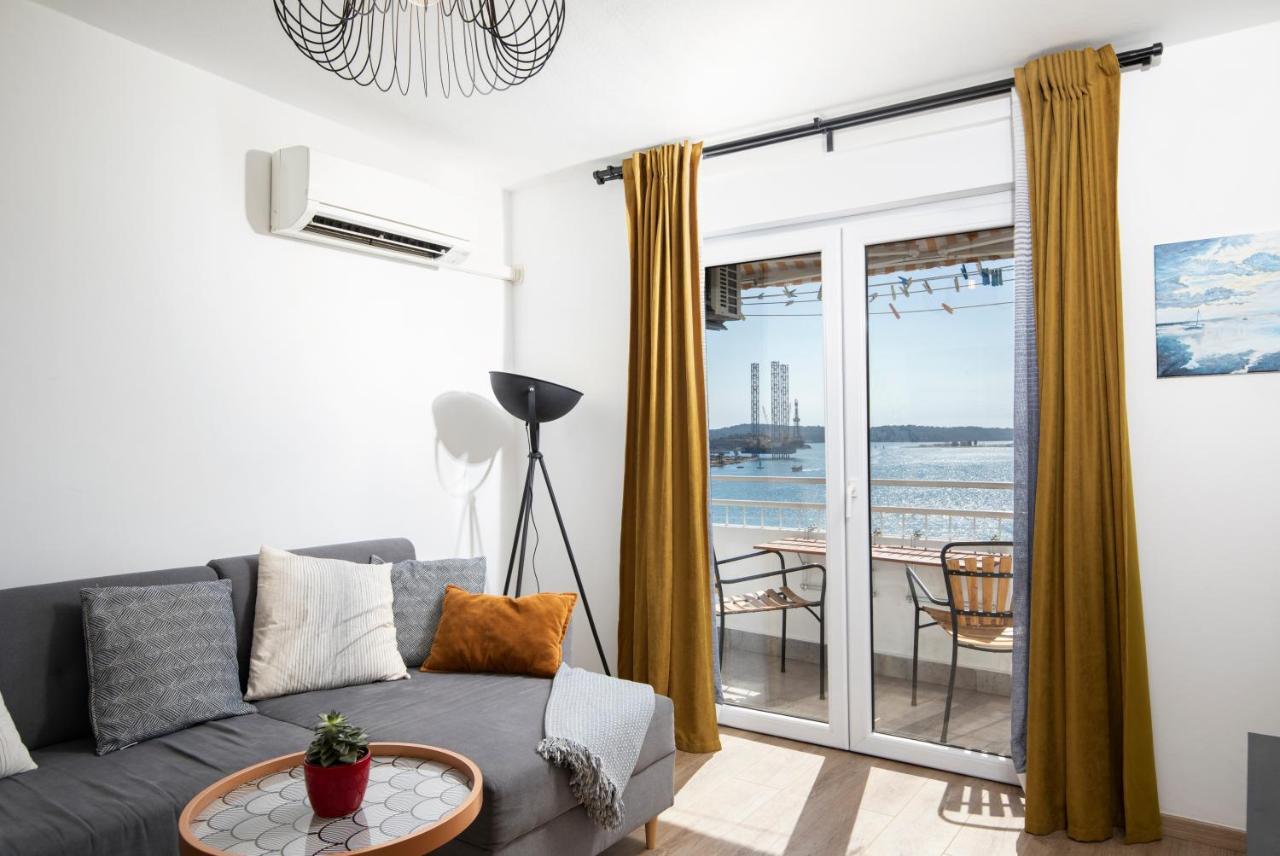 Top Floor Sunset Apartment بولا المظهر الخارجي الصورة