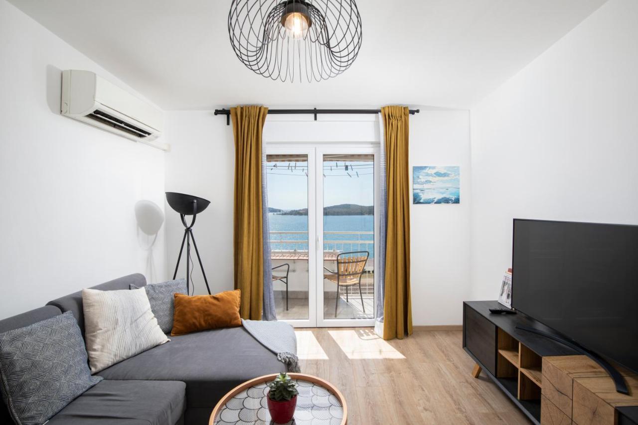Top Floor Sunset Apartment بولا المظهر الخارجي الصورة