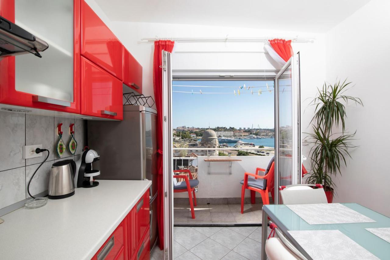 Top Floor Sunset Apartment بولا المظهر الخارجي الصورة